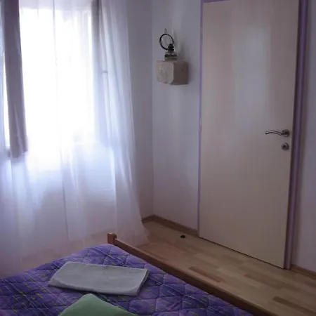 Adria Apartment Primosten