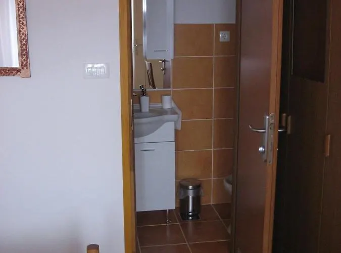 Adria פרימוסטן